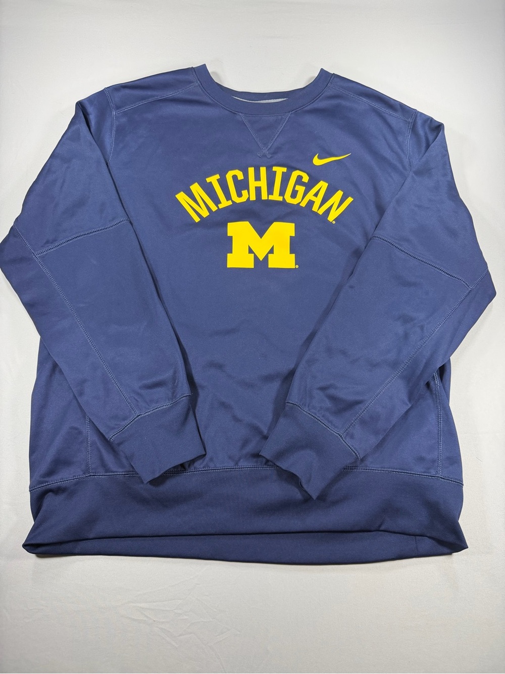 Nike Michigan Wolverines Therma-FIT Crewneck Sweatshirt Men’s XL Blue NCAA